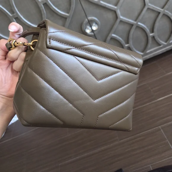 Saint Laurent Calfskin Y Quilted Monogram Toy Loulou Crossbody Bag Soil Brown - Picture 3 of 6